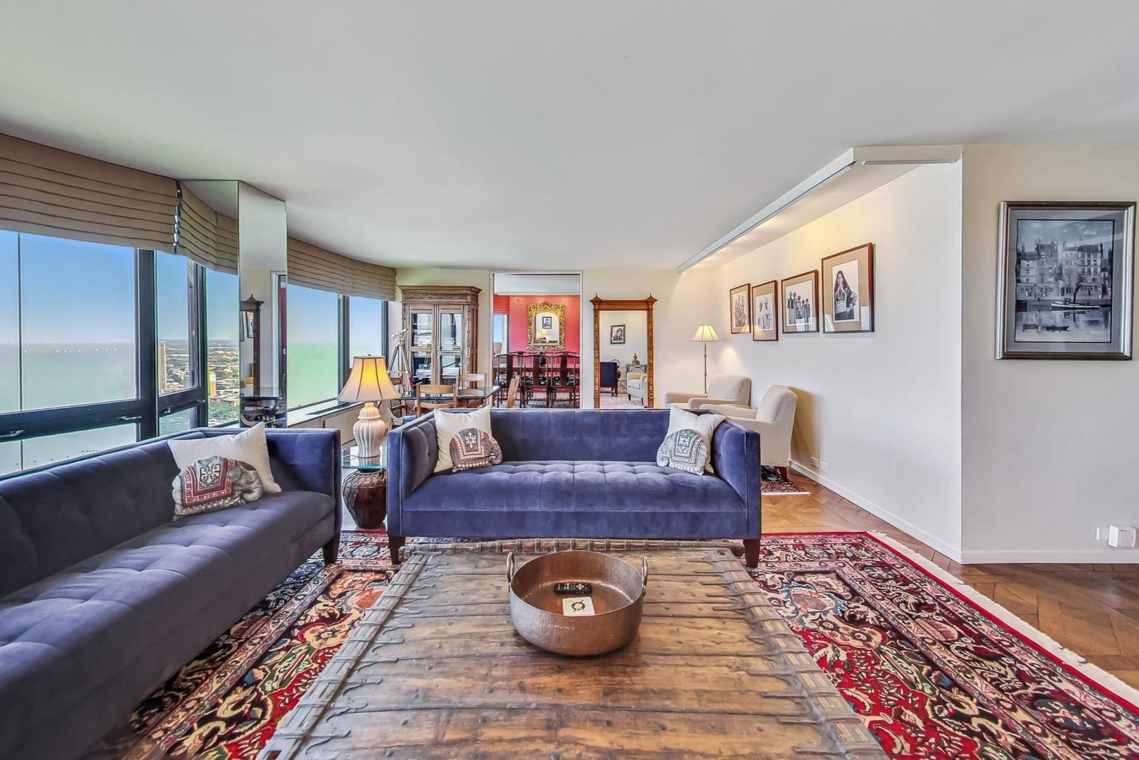 1555 N Astor Street Unit: 36E