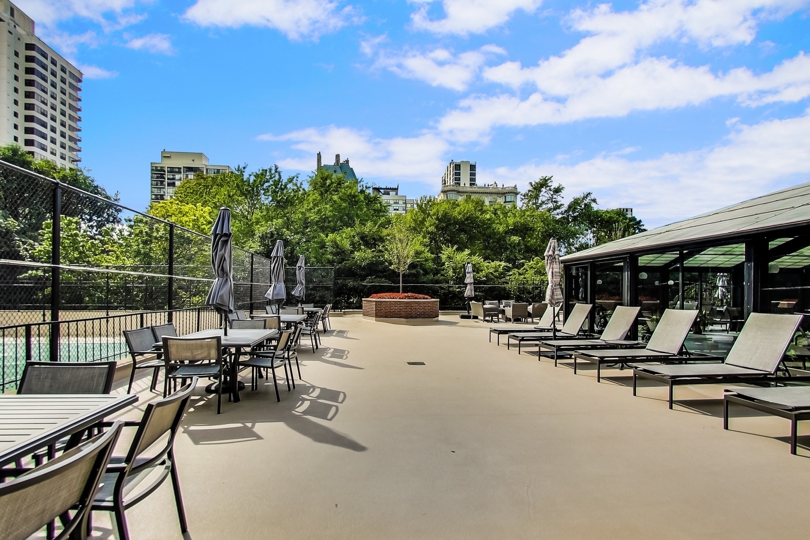 1555 N Astor Street Unit: 36E