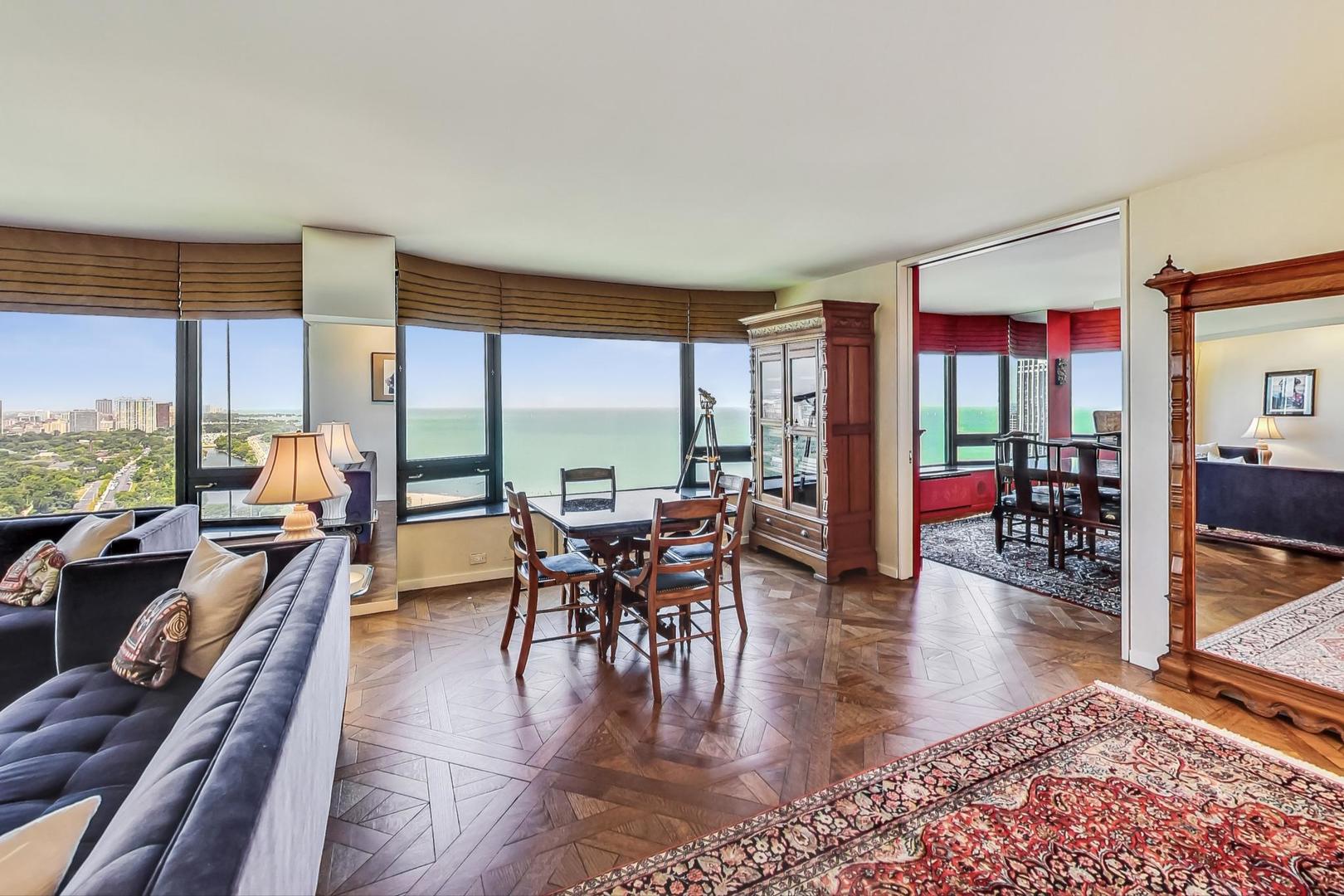 1555 N Astor Street Unit: 36E