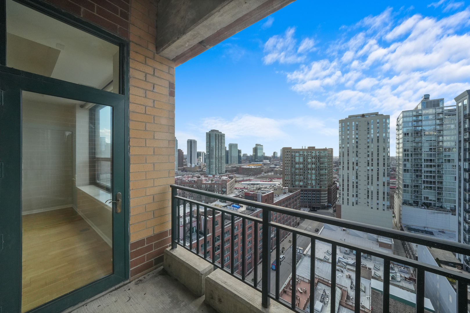 400 W Ontario Street Unit: 1708