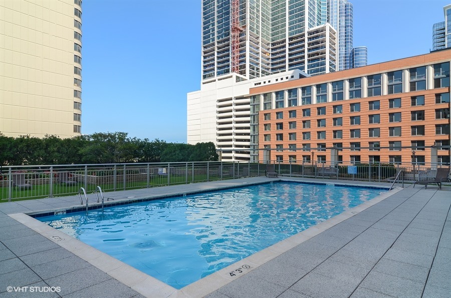 1250 S Michigan Avenue Unit: 2405