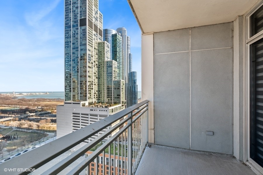1250 S Michigan Avenue Unit: 2405