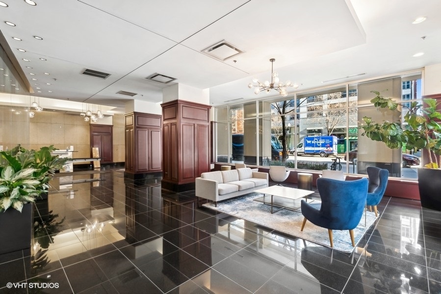 1250 S Michigan Avenue Unit: 2405