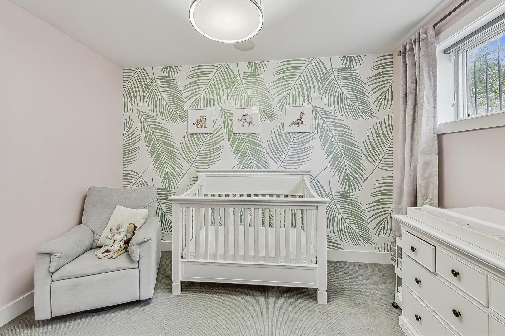 900 N Hoyne Avenue Unit: 1S