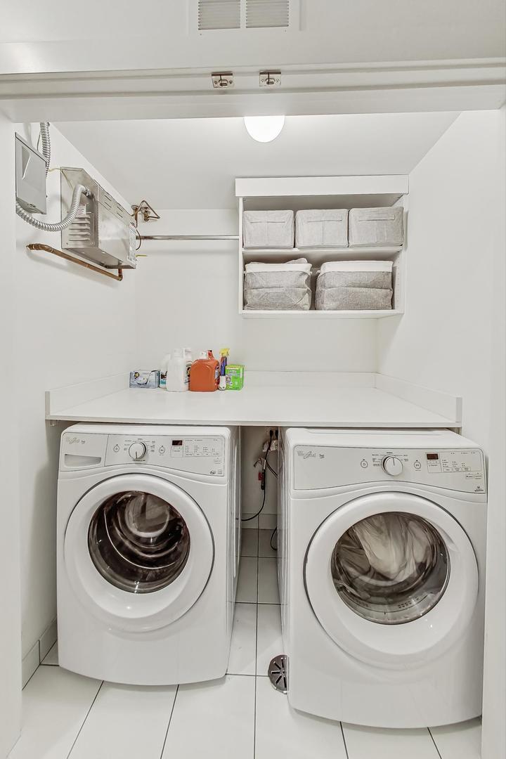 900 N Hoyne Avenue Unit: 1S