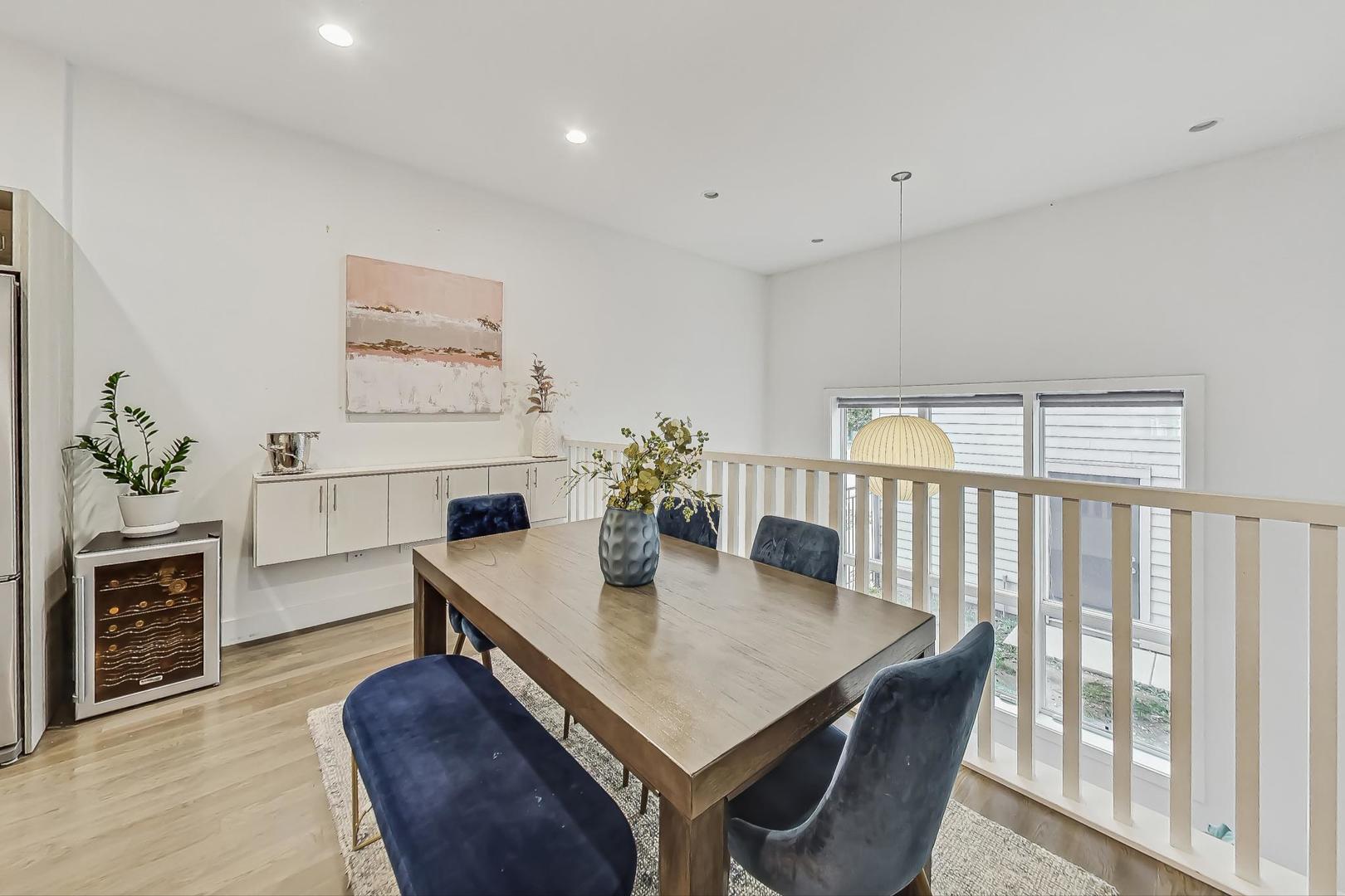 900 N Hoyne Avenue Unit: 1S