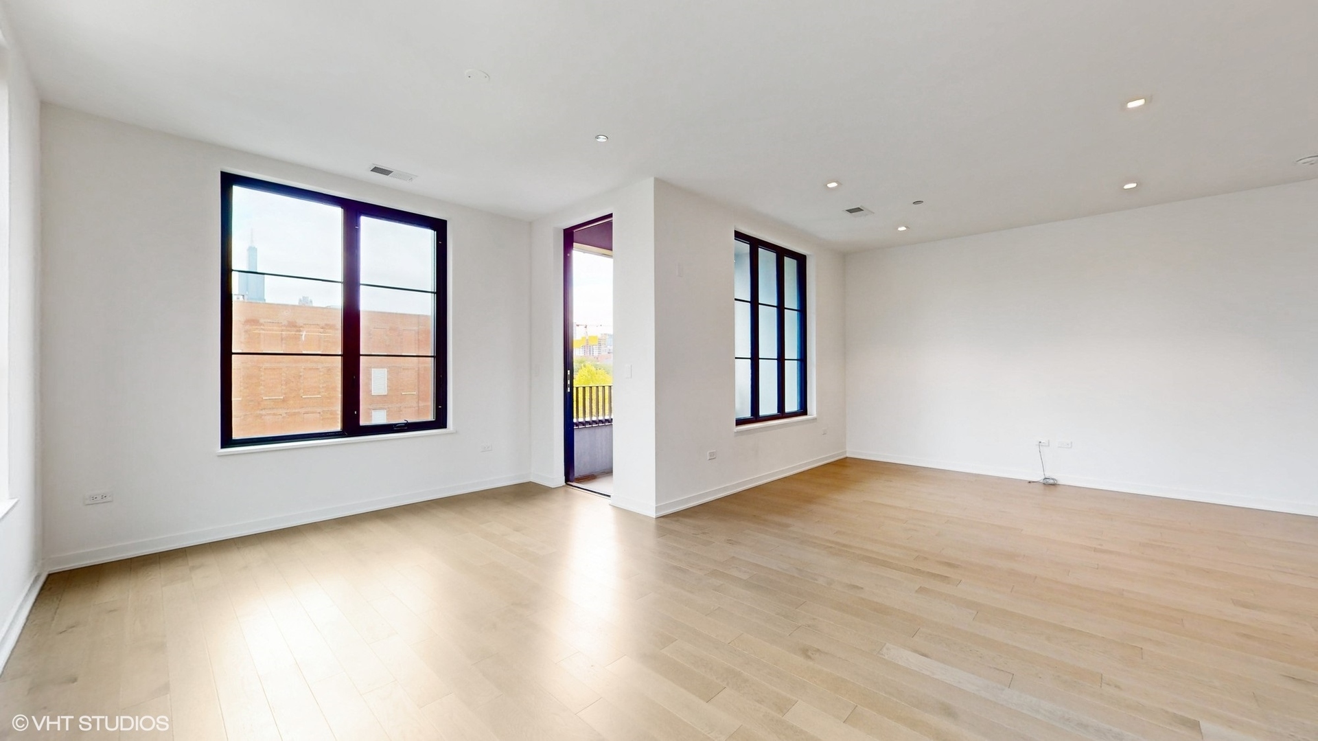 1400 W Monroe Street Unit: 5E