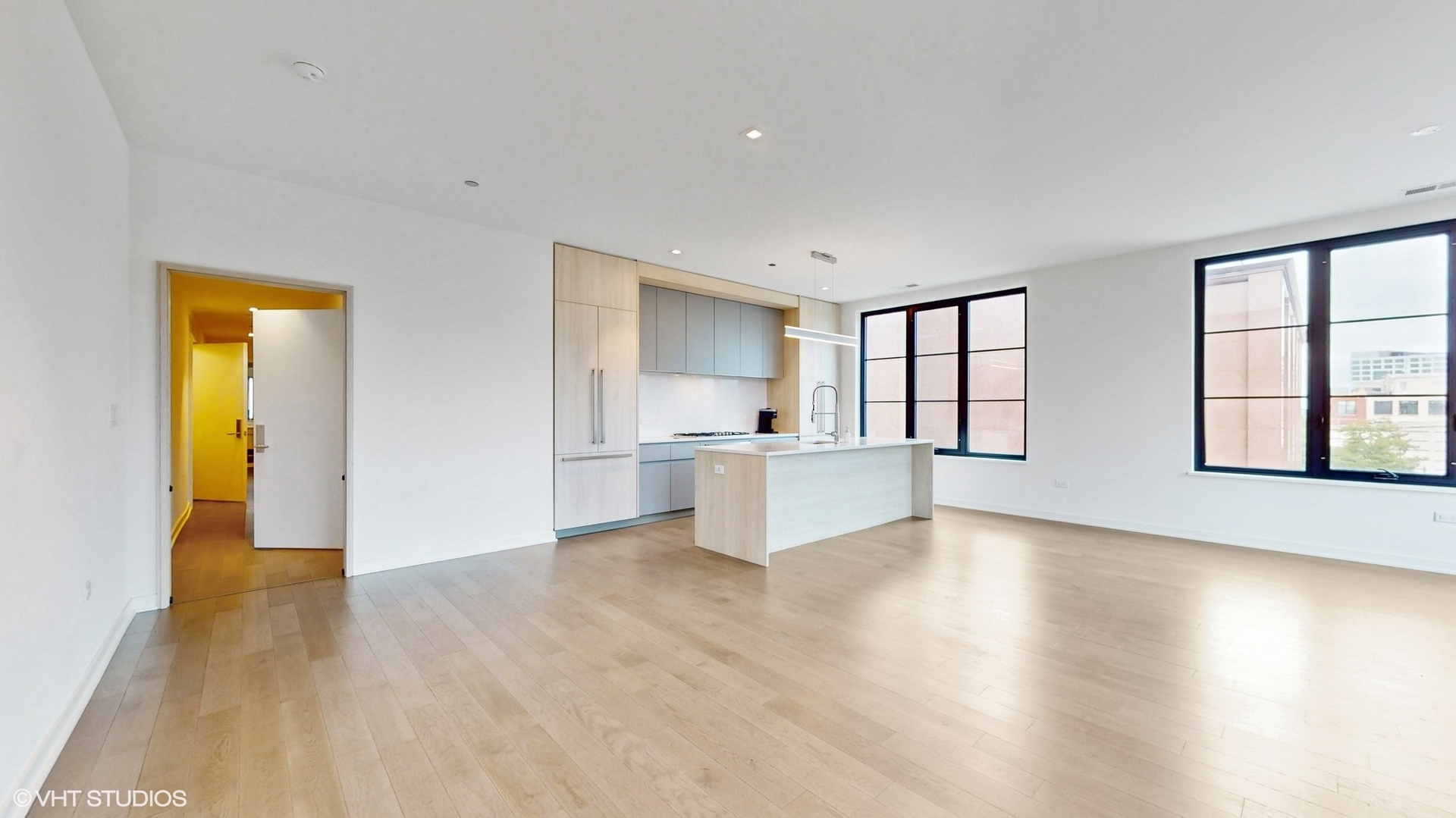 1400 W Monroe Street Unit: 5E