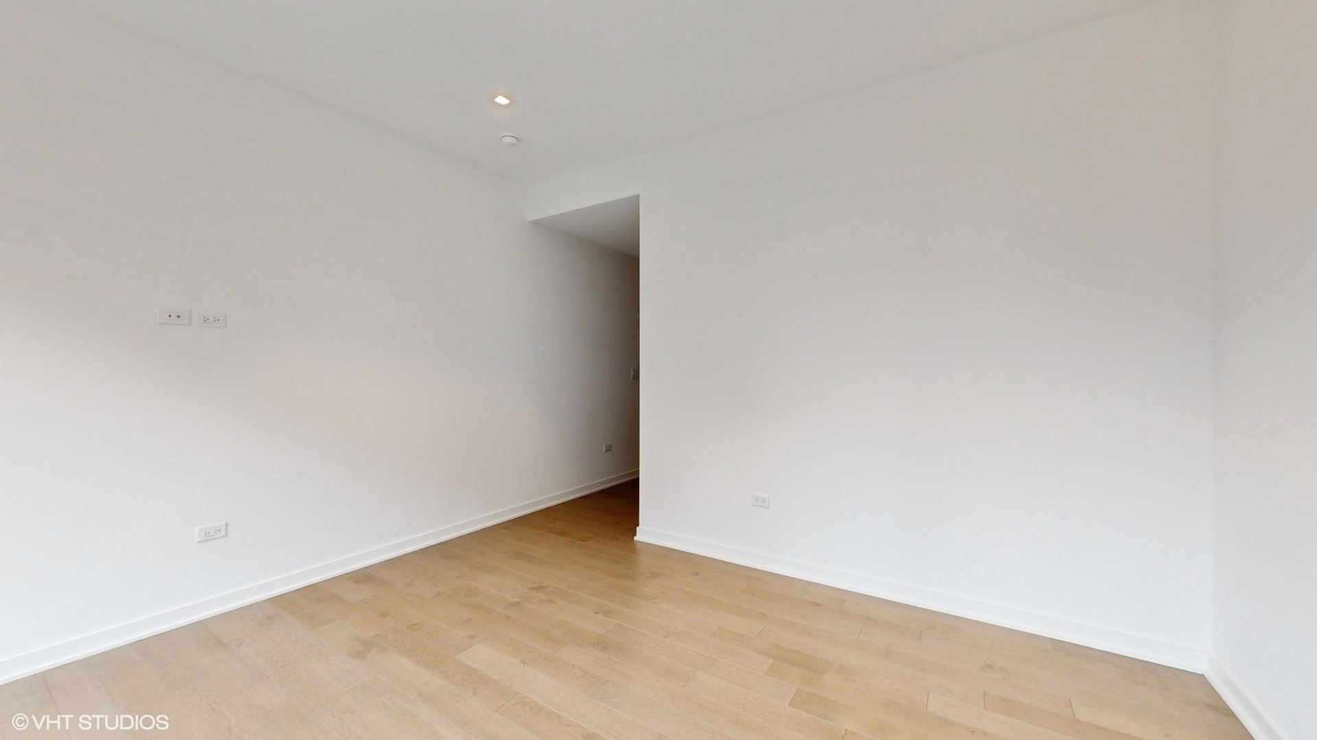 1400 W Monroe Street Unit: 5E