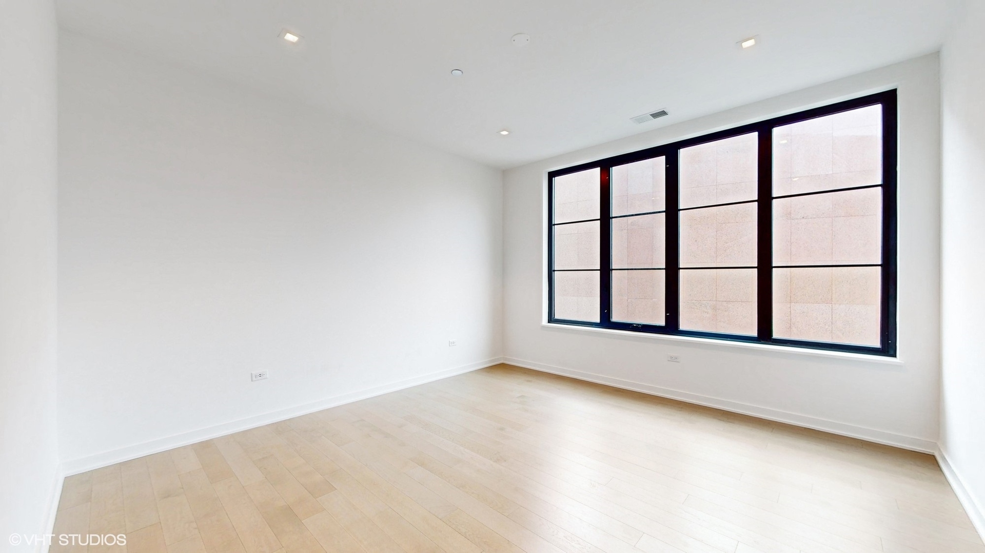 1400 W Monroe Street Unit: 5E