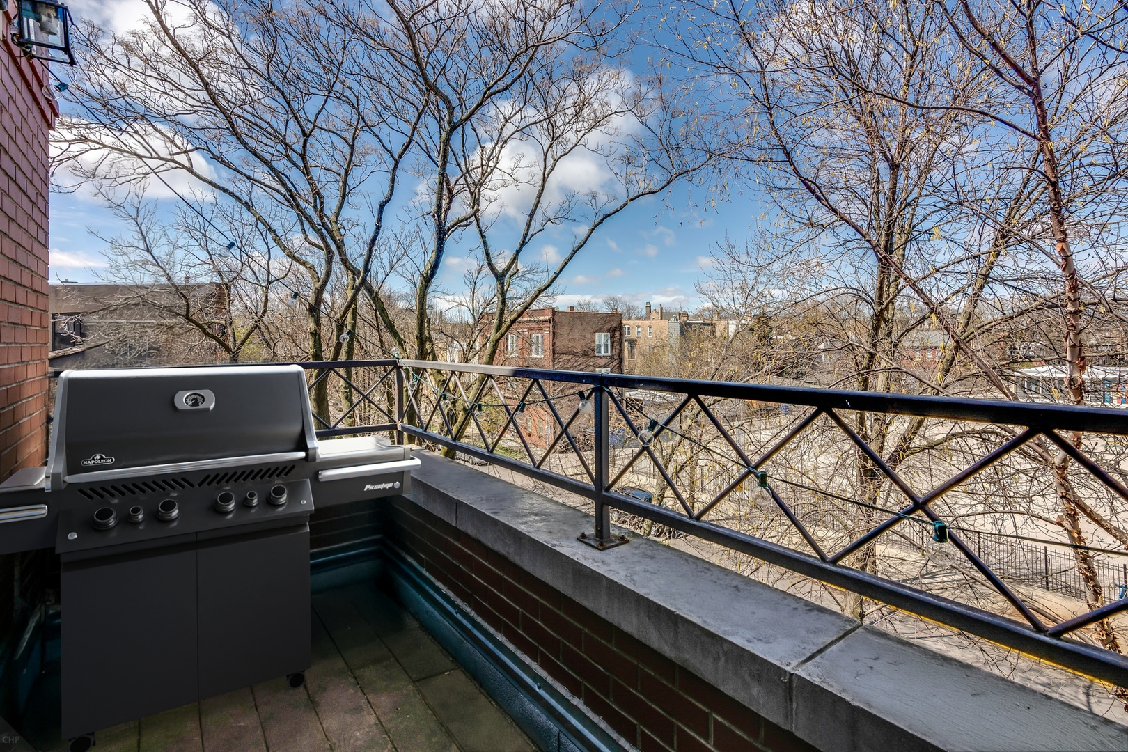 2031 W EVERGREEN Avenue Unit: 4W