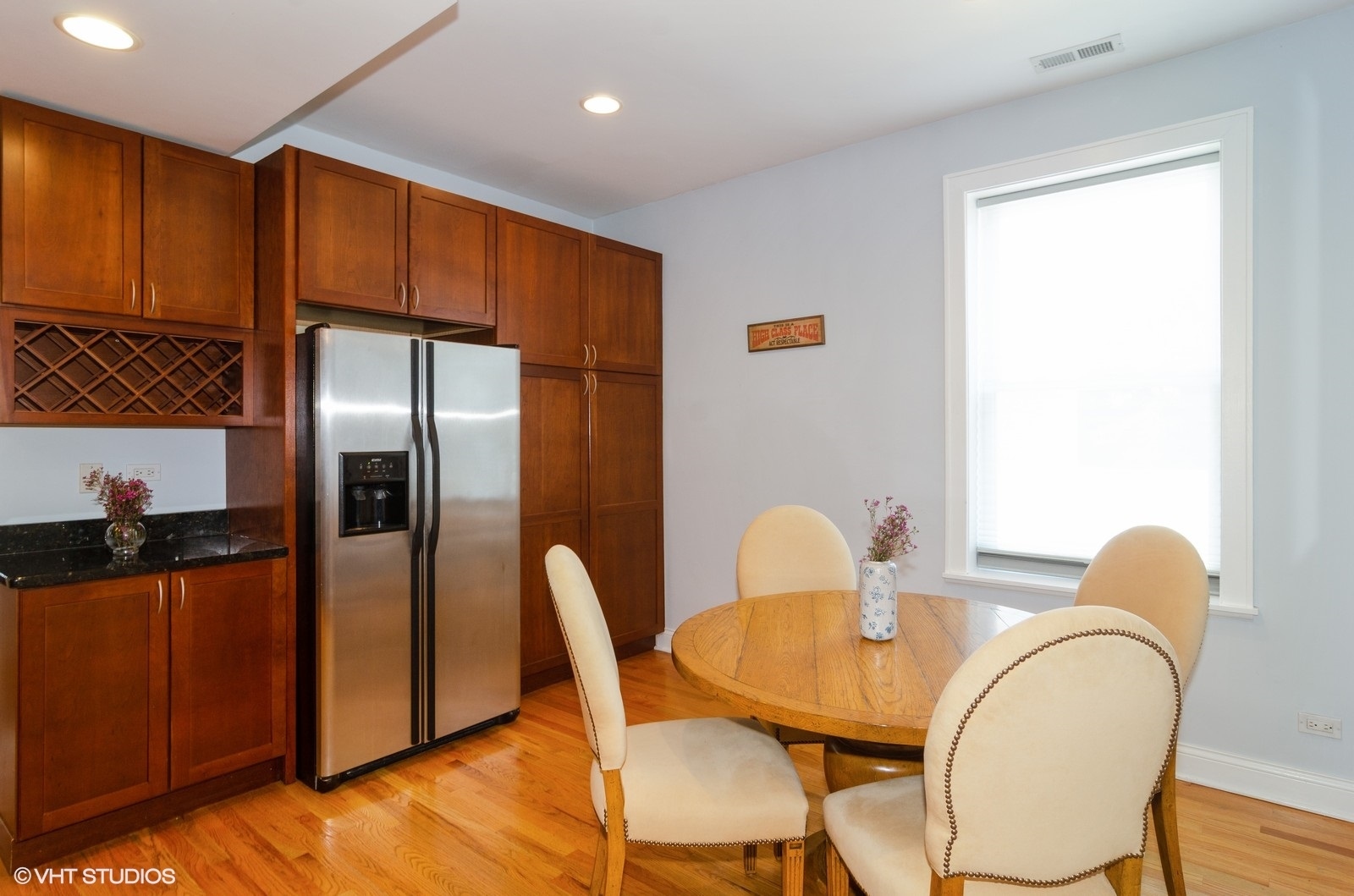 2228 N Seeley Avenue Unit: 2