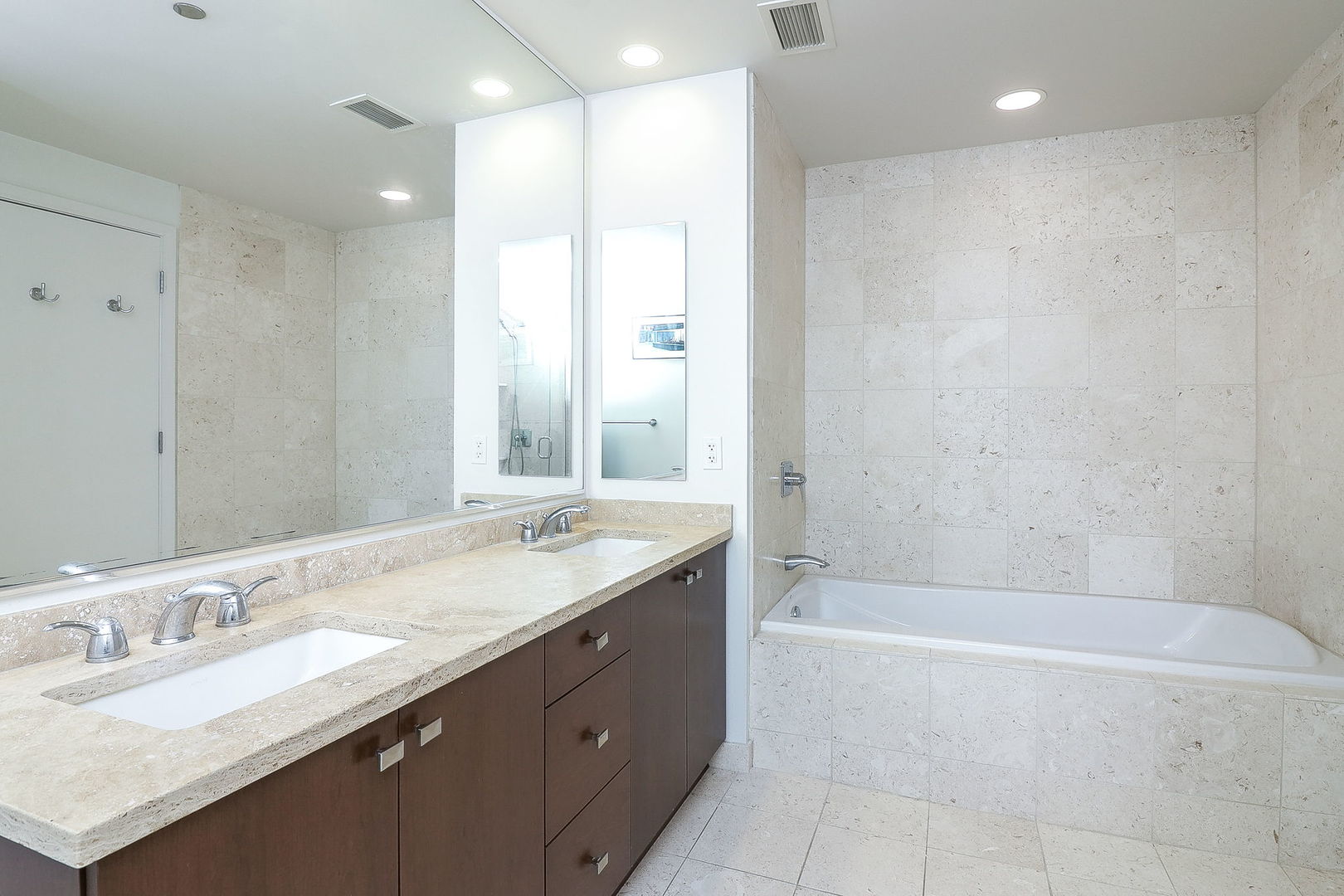 60 E Monroe Street Unit: 5503