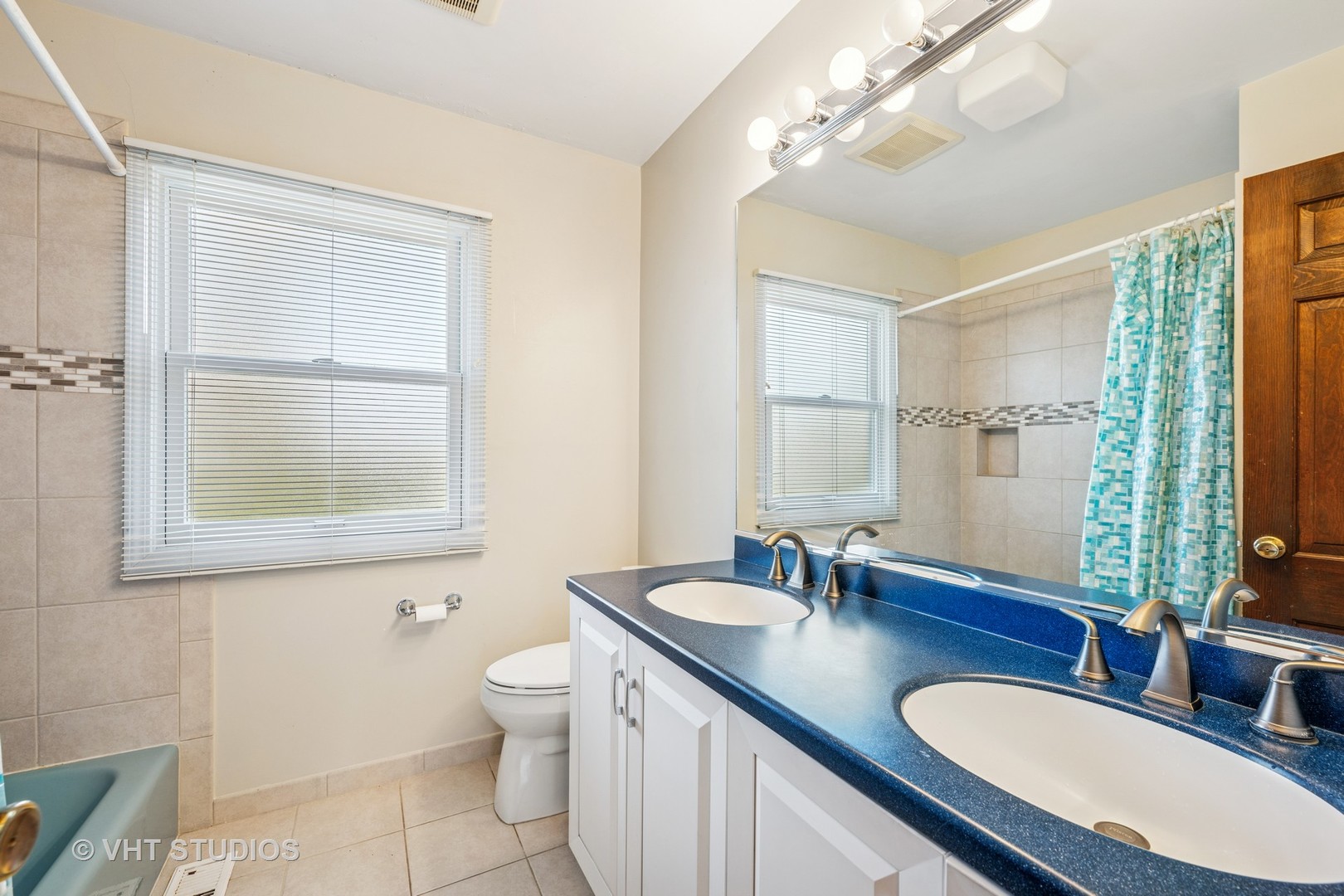 310 E Clarendon Street