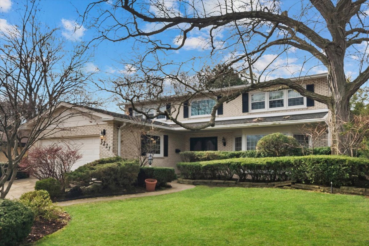 3227 Greenleaf Avenue