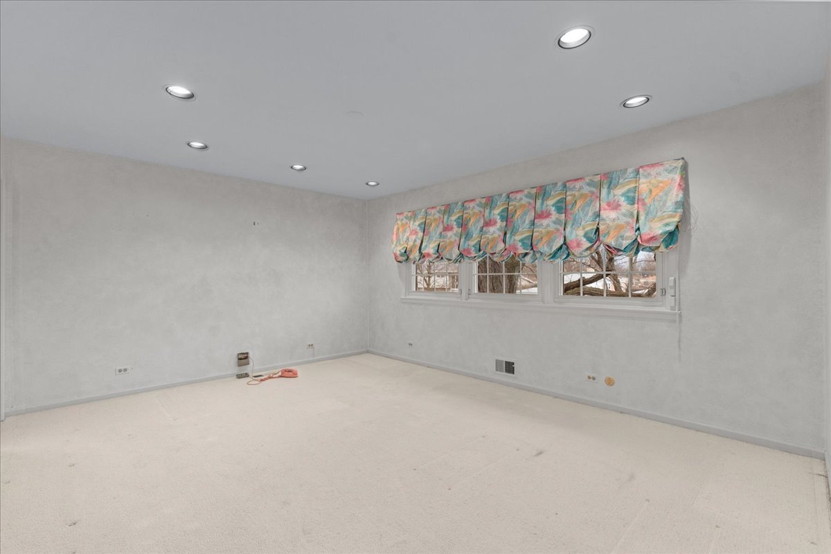 3227 Greenleaf Avenue