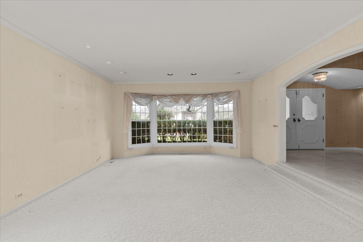 3227 Greenleaf Avenue