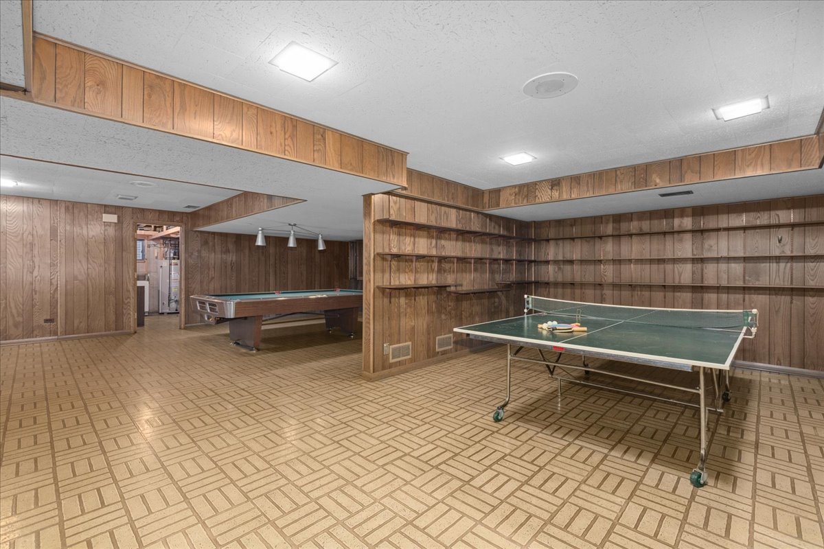 3227 Greenleaf Avenue