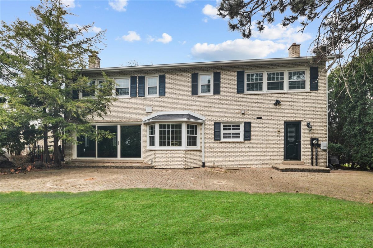 3227 Greenleaf Avenue