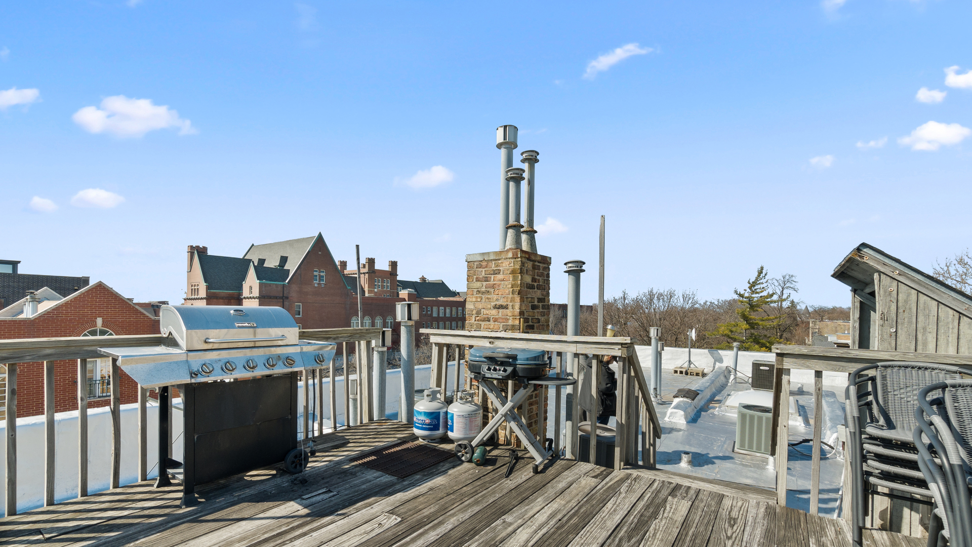 3951 N Greenview Avenue Unit: 3D