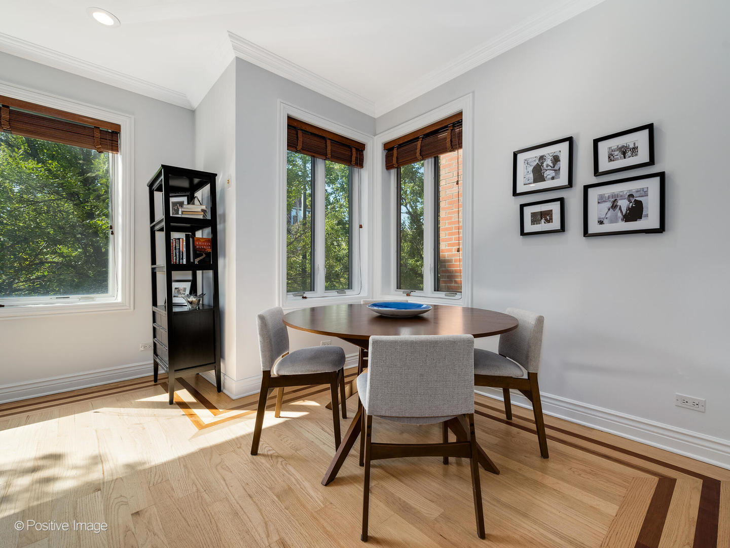 3923 N ASHLAND Avenue Unit: 201