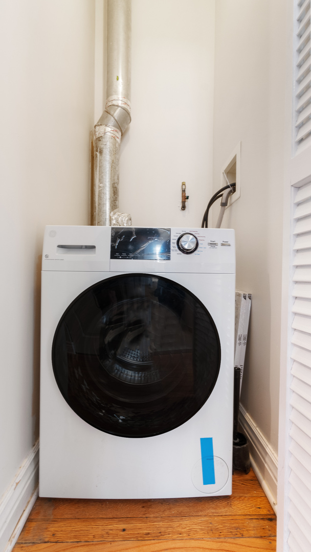 4333 N Troy Street Unit: 3W