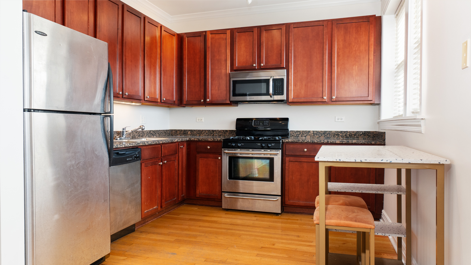 4333 N Troy Street Unit: 3W