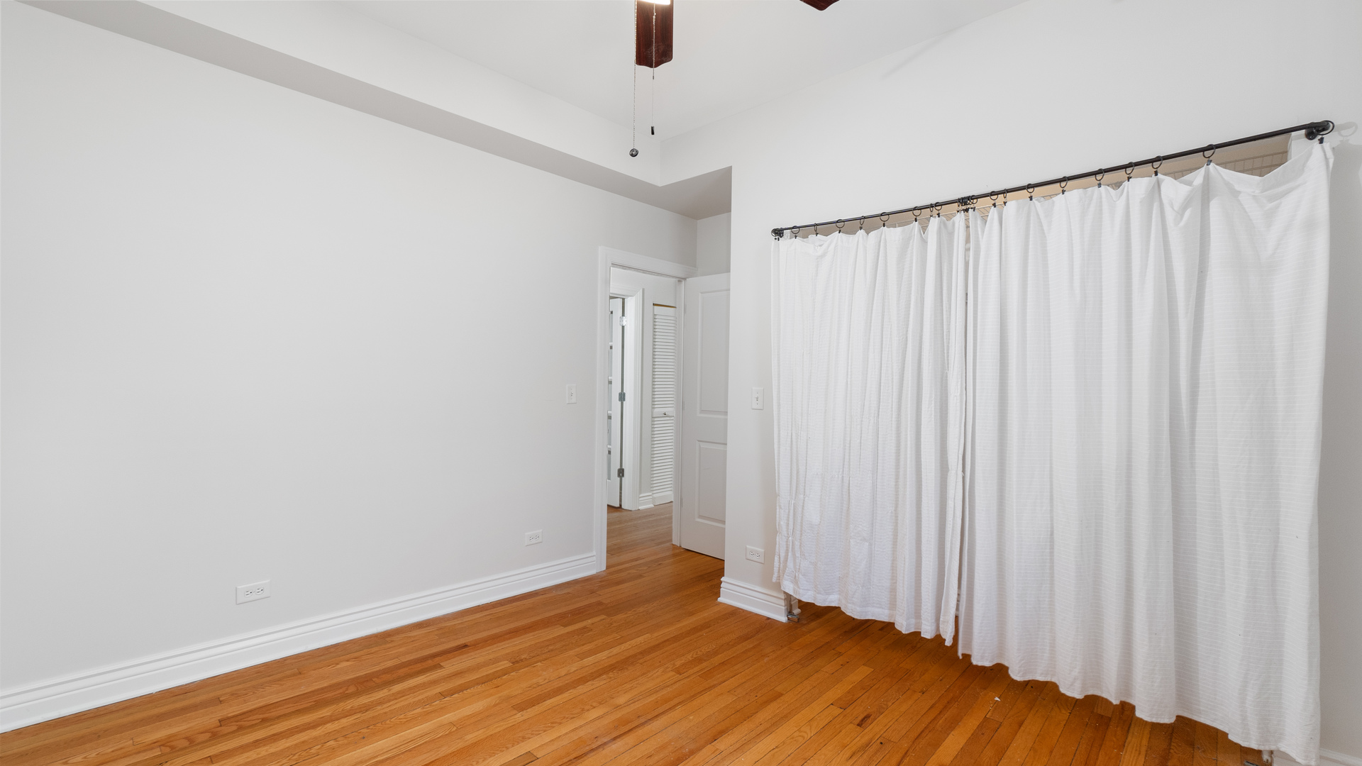 4333 N Troy Street Unit: 3W