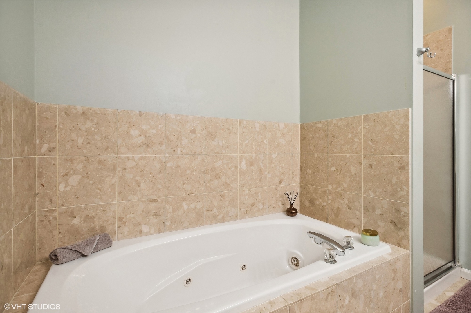 2256 W ERIE Street Unit: 1