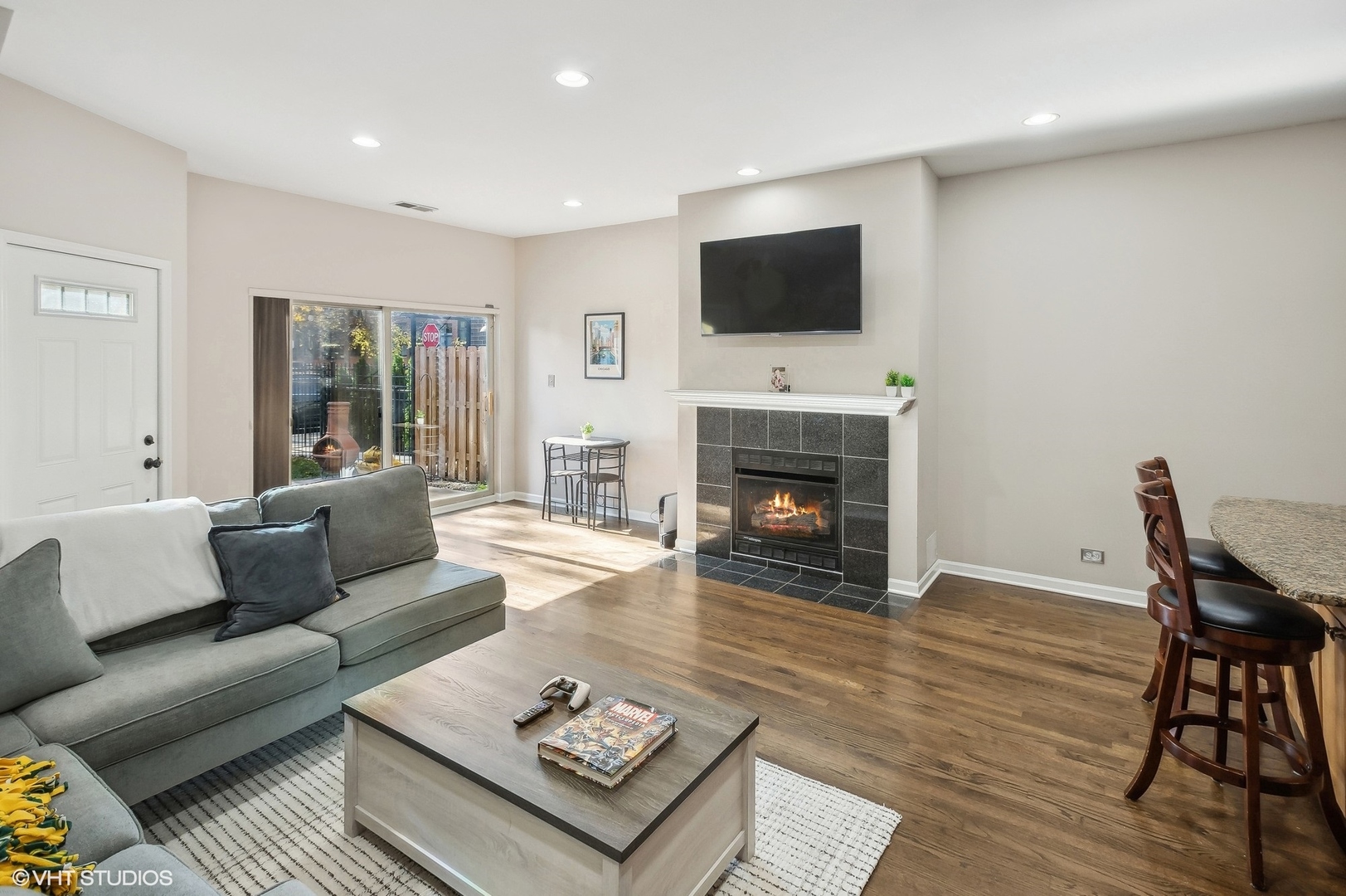 2256 W ERIE Street Unit: 1