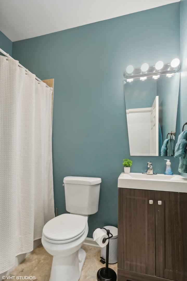 2256 W ERIE Street Unit: 1