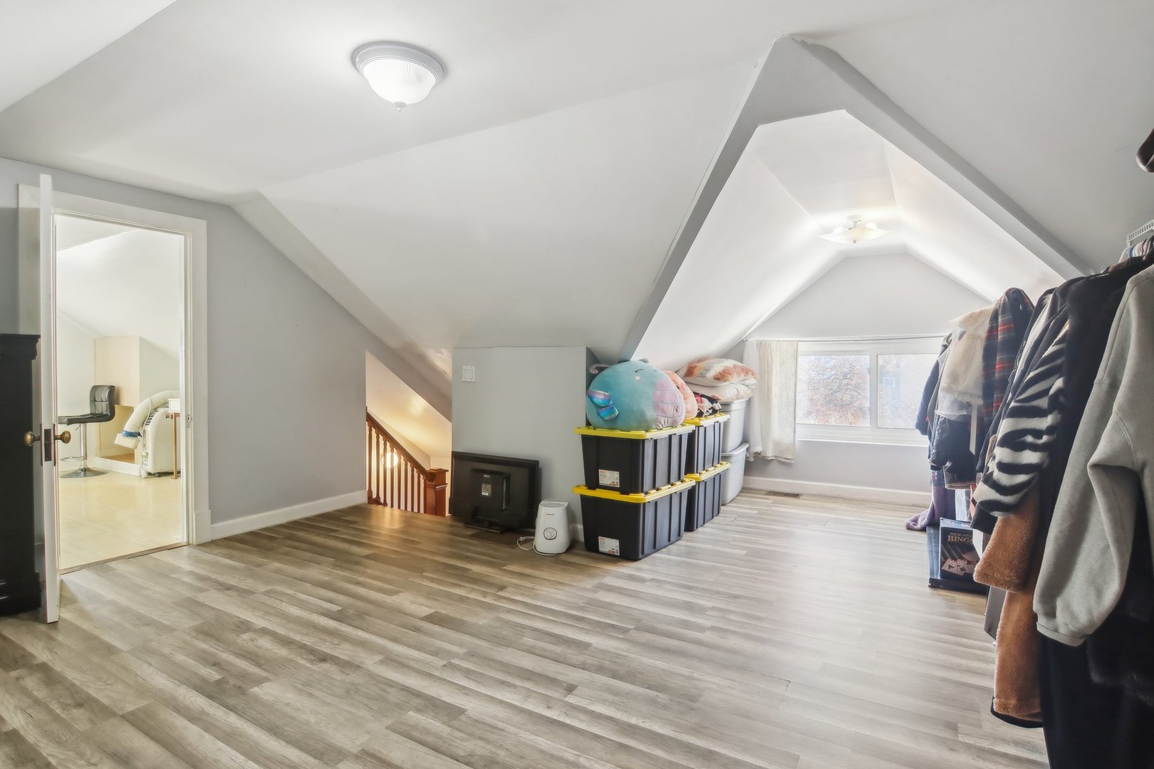 4857 W Wellington Avenue