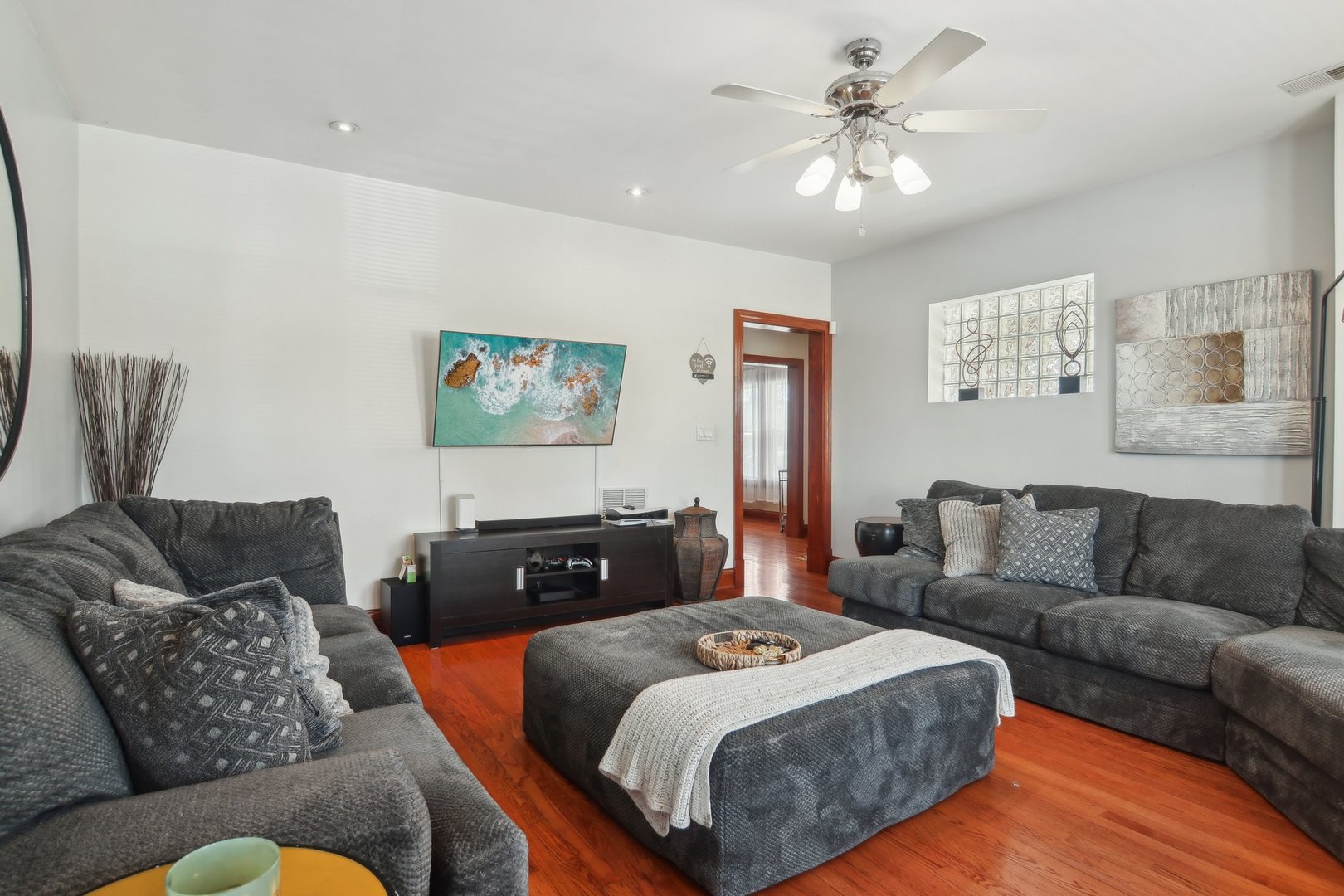 4857 W Wellington Avenue