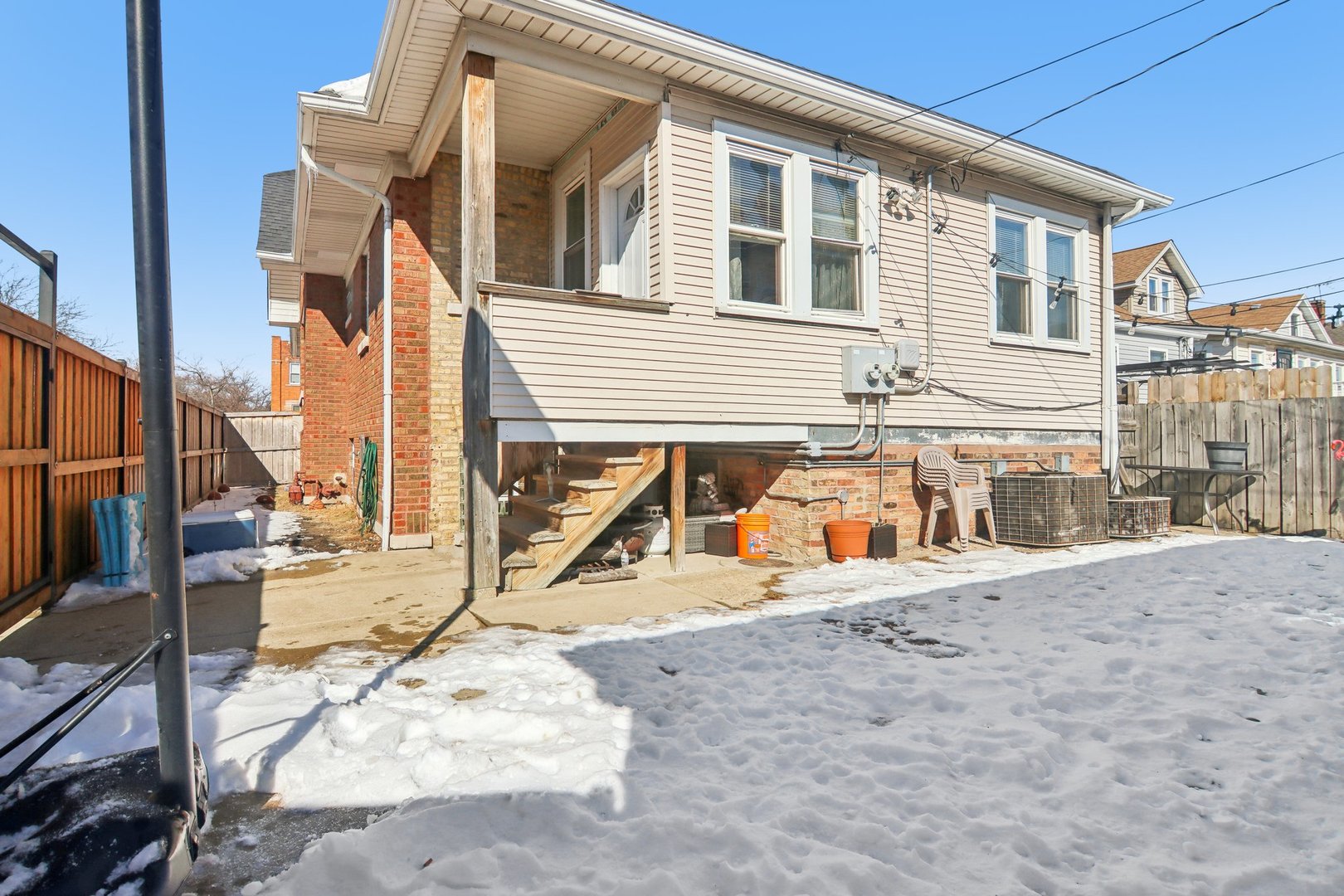 4857 W Wellington Avenue