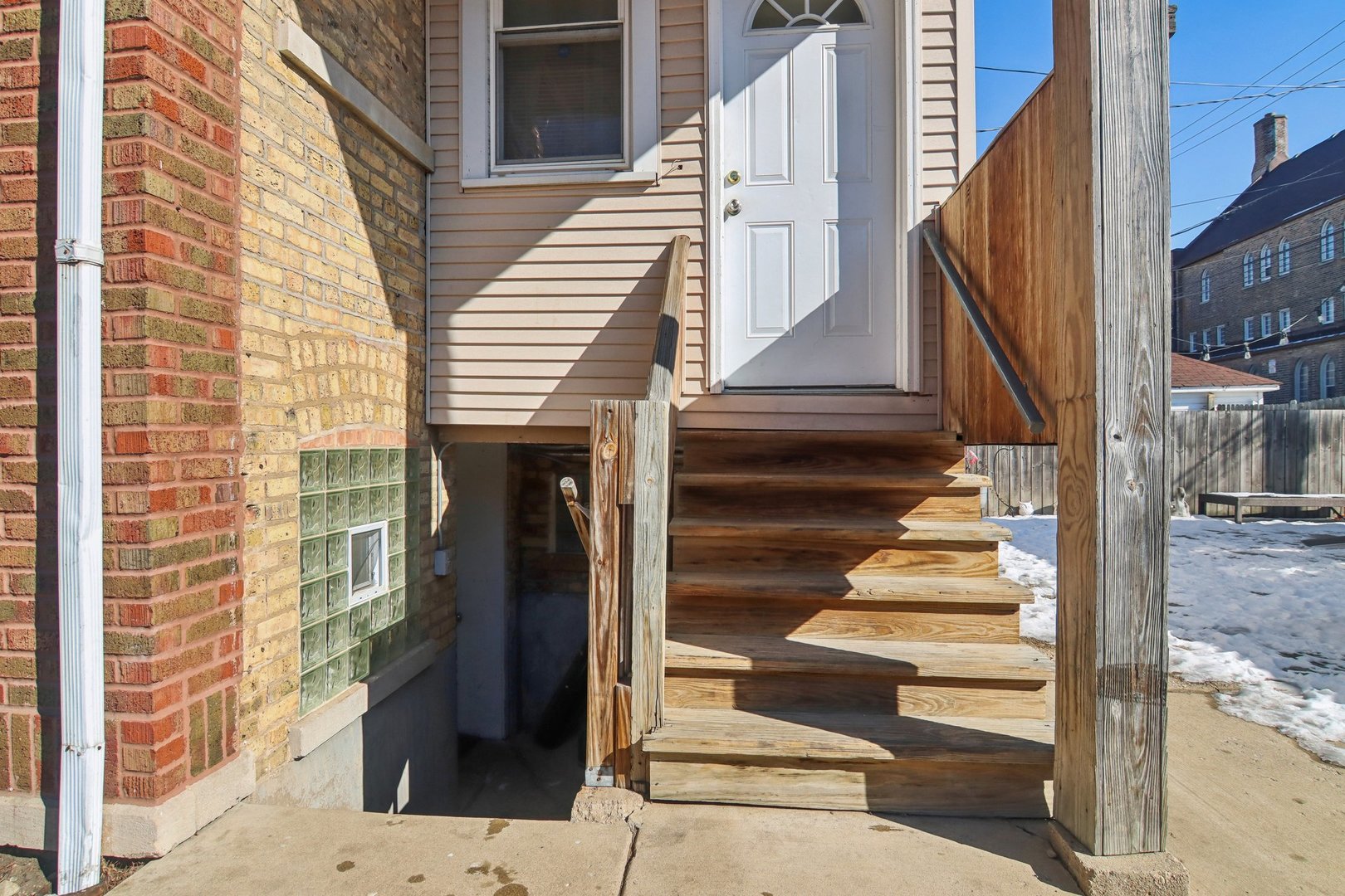 4857 W Wellington Avenue