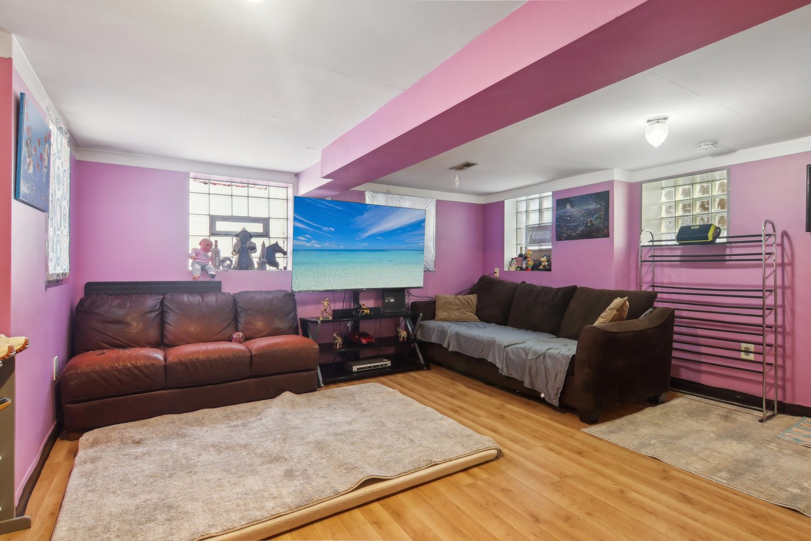 4857 W Wellington Avenue