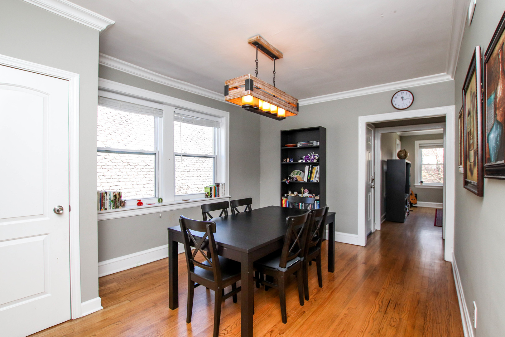 3854 N Janssen Avenue