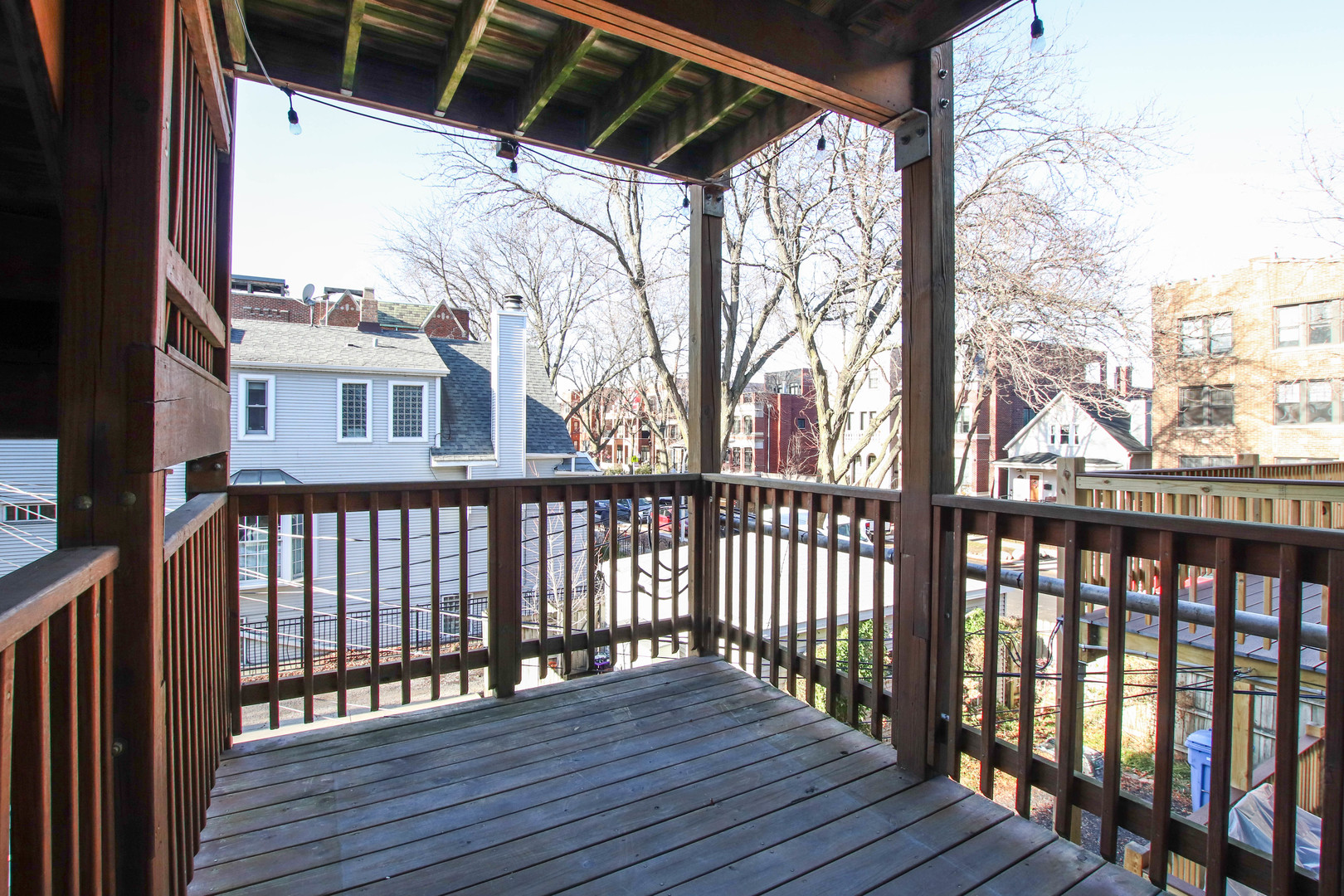 3854 N Janssen Avenue