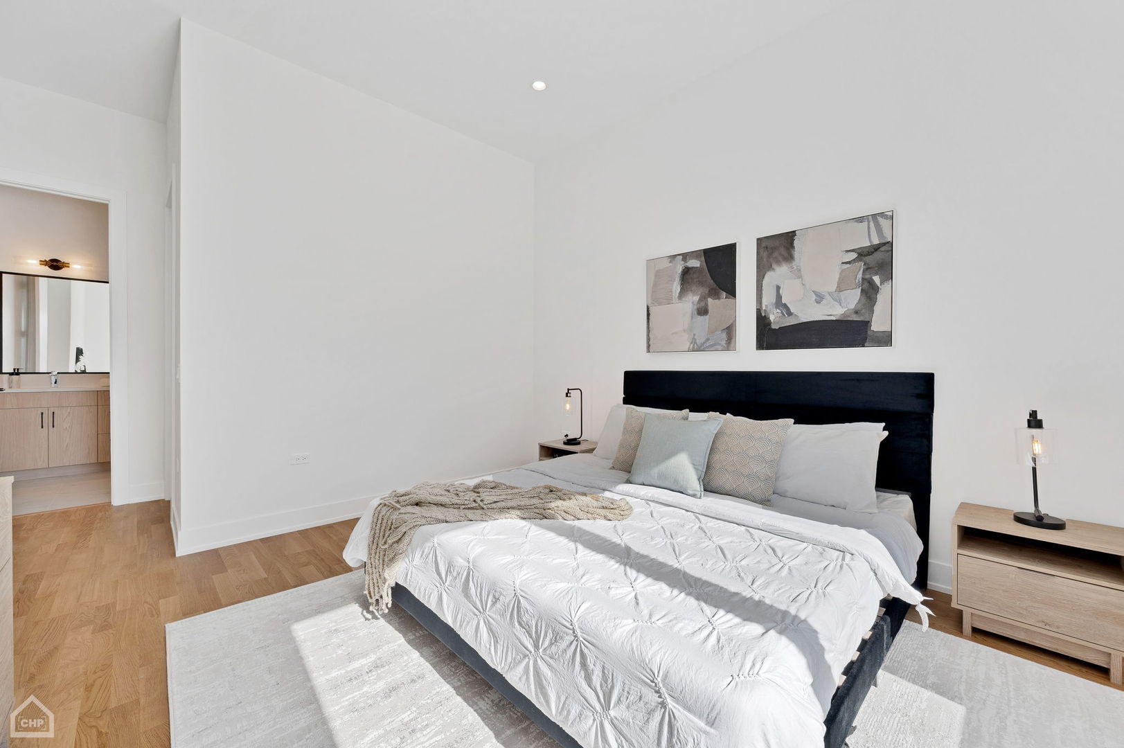 2127 W Madison Street Unit: 209