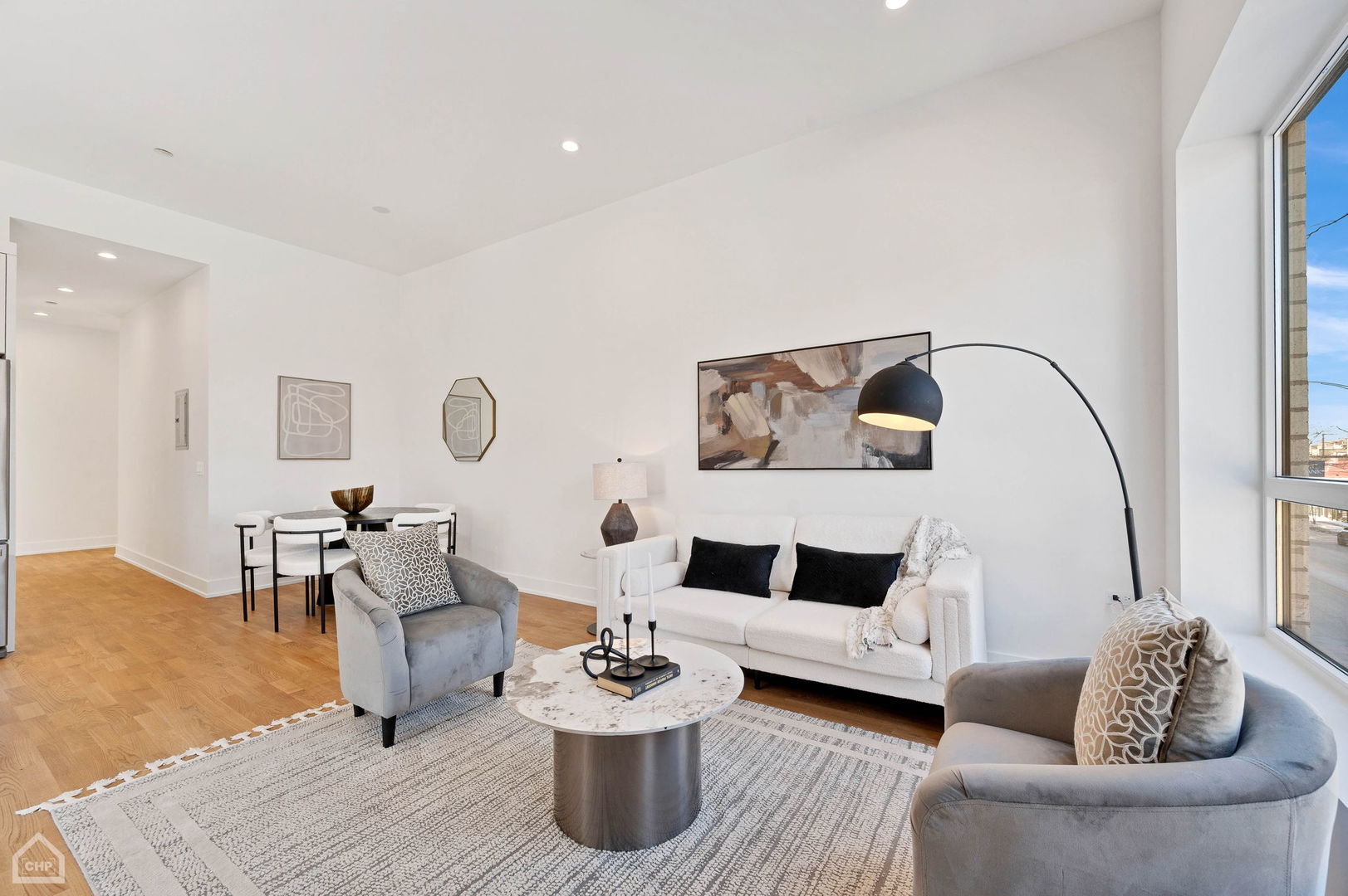 2127 W Madison Street Unit: 209