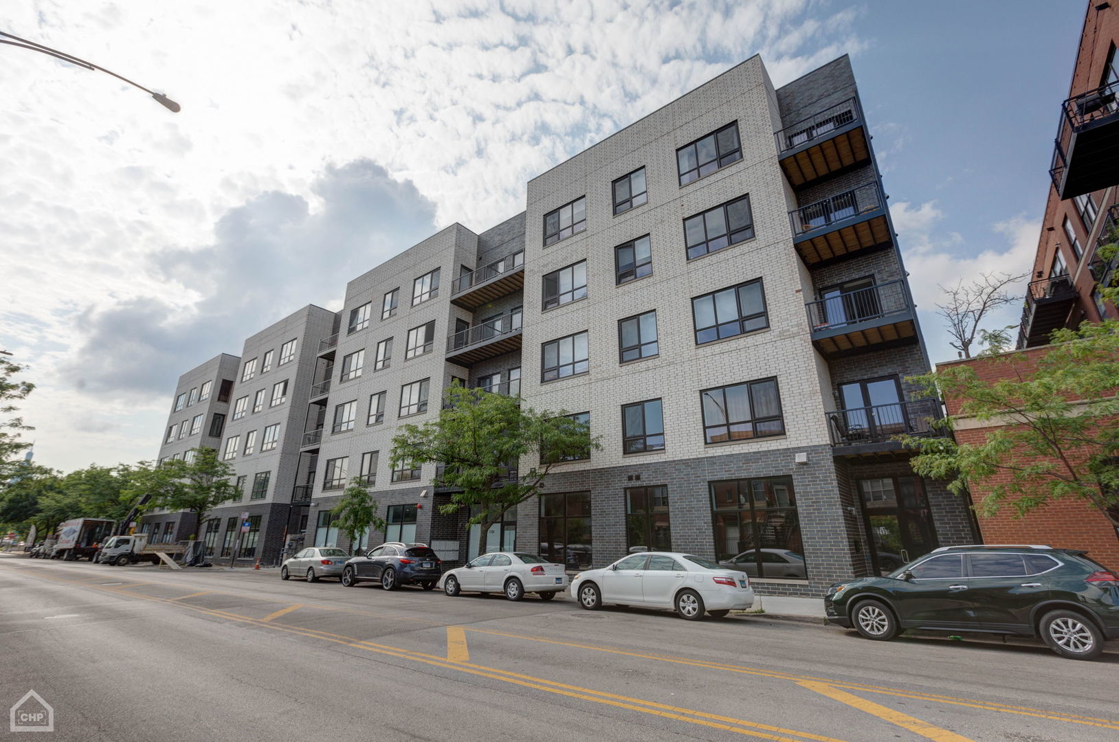 2127 W Madison Street Unit: 209