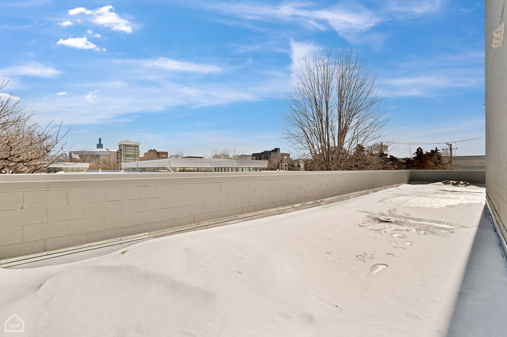 2127 W Madison Street Unit: 209