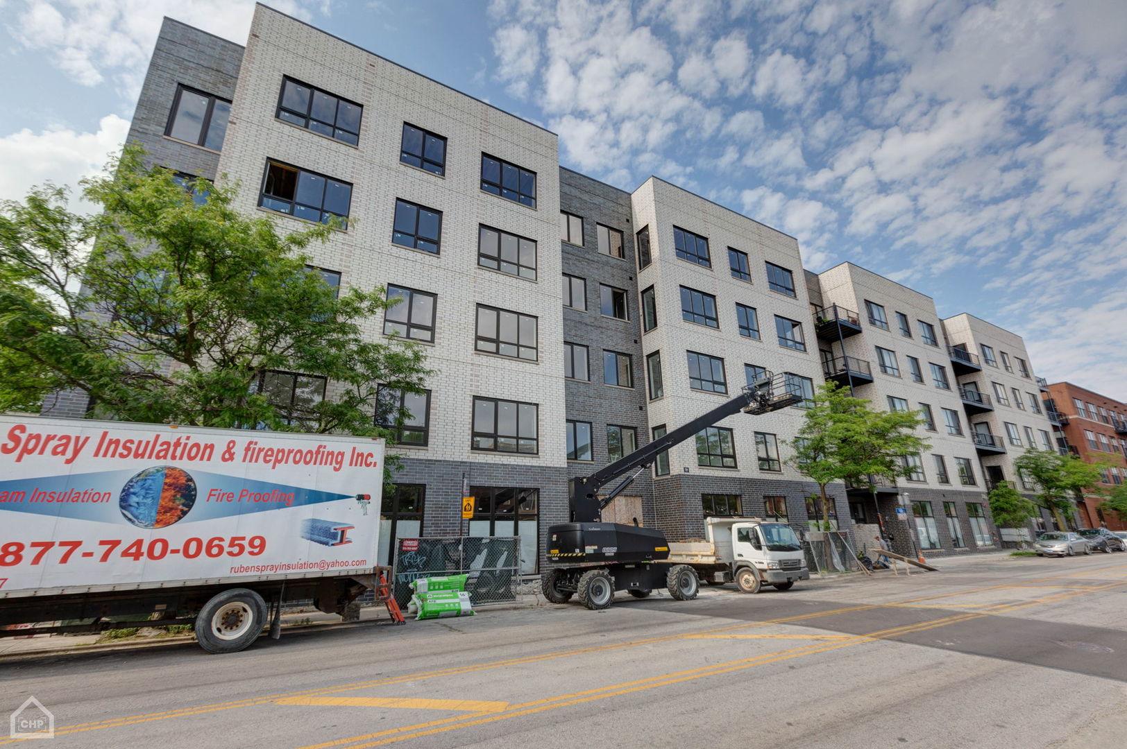 2127 W Madison Street Unit: 209