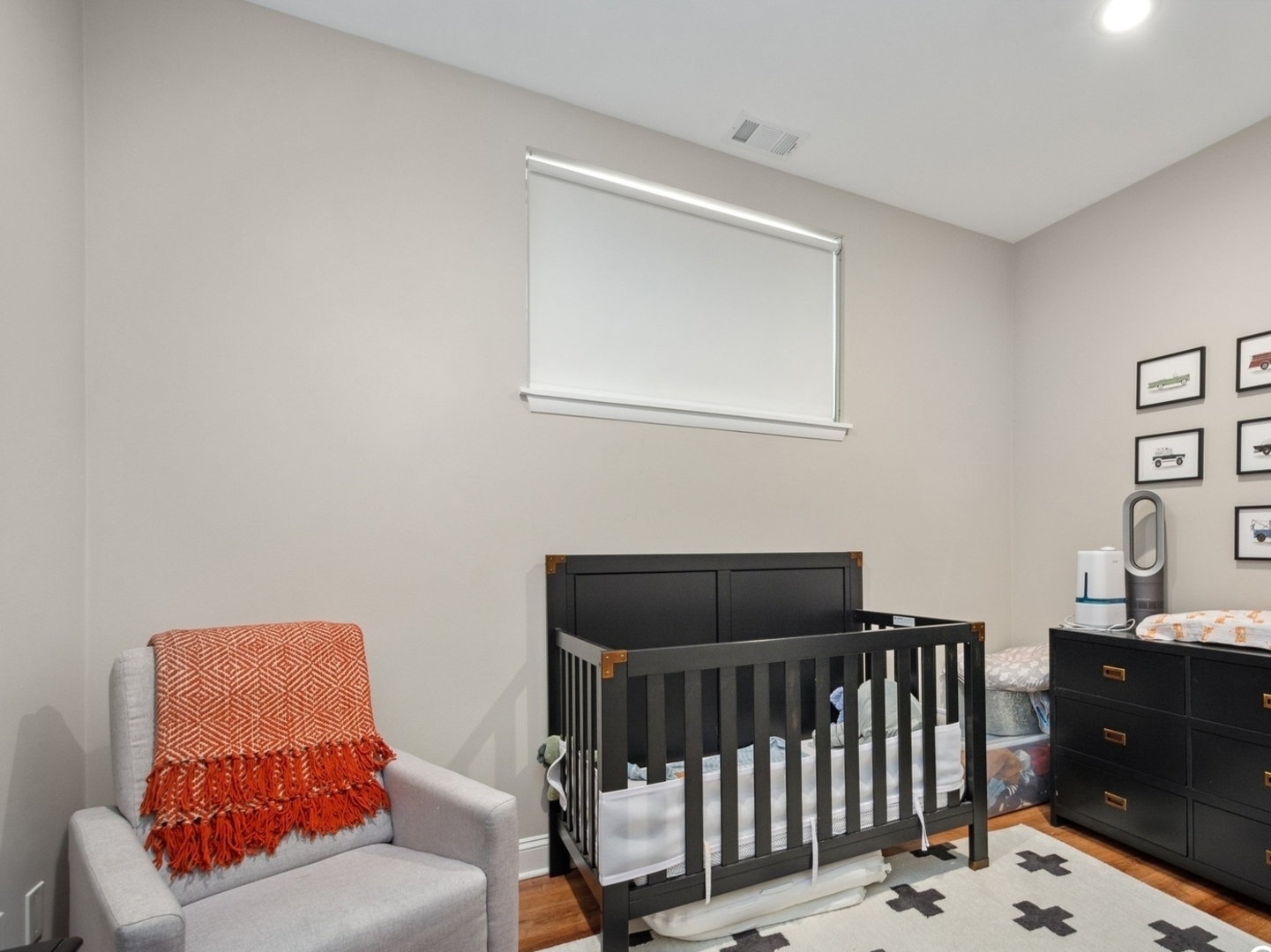 2424 N SOUTHPORT Avenue Unit: A