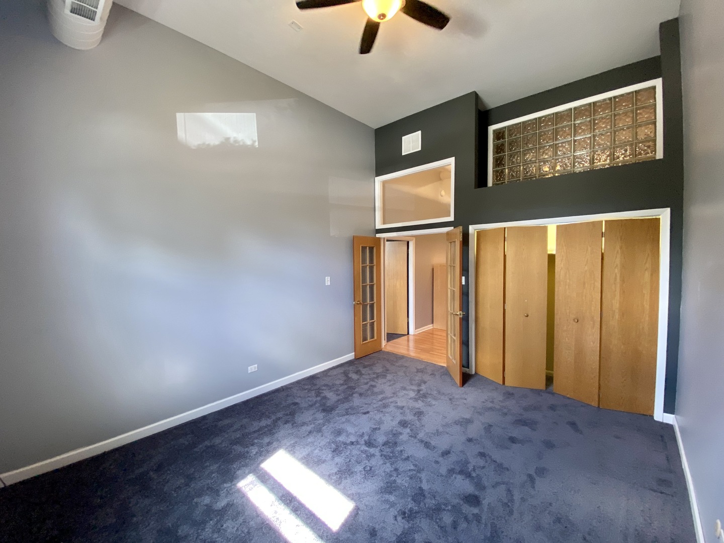 400 N Racine Avenue Unit: 101