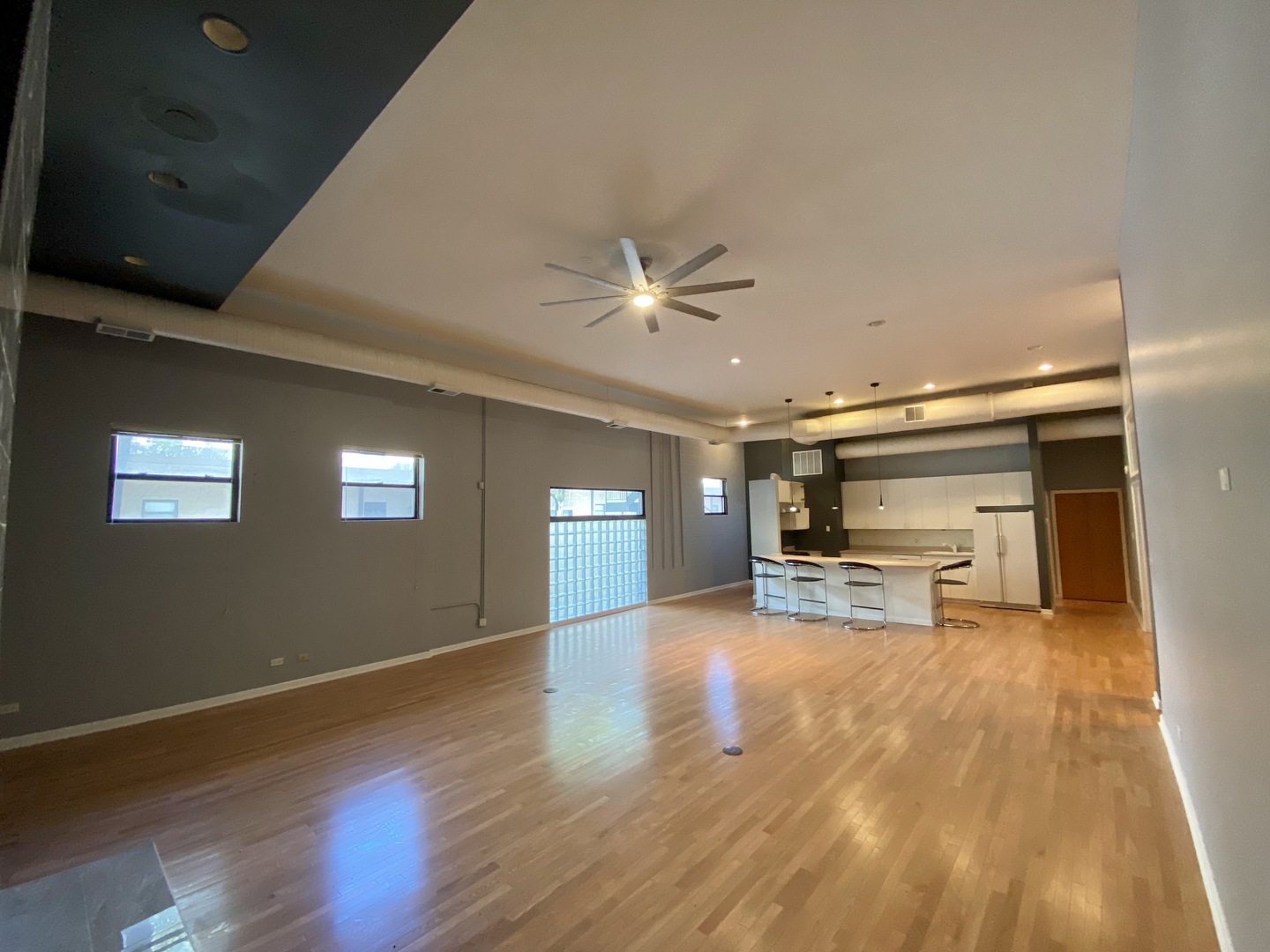 400 N Racine Avenue Unit: 101