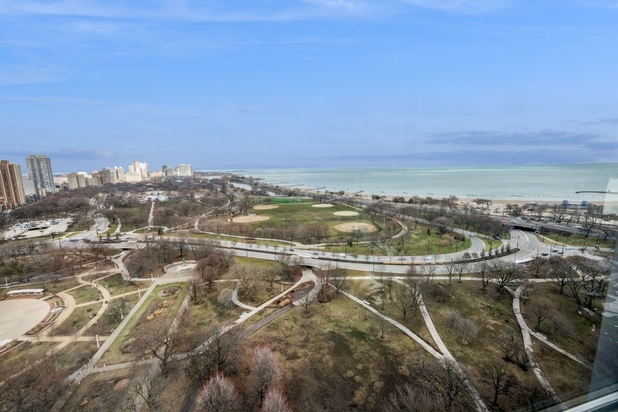 1555 N Dearborn Parkway Unit: 25AB