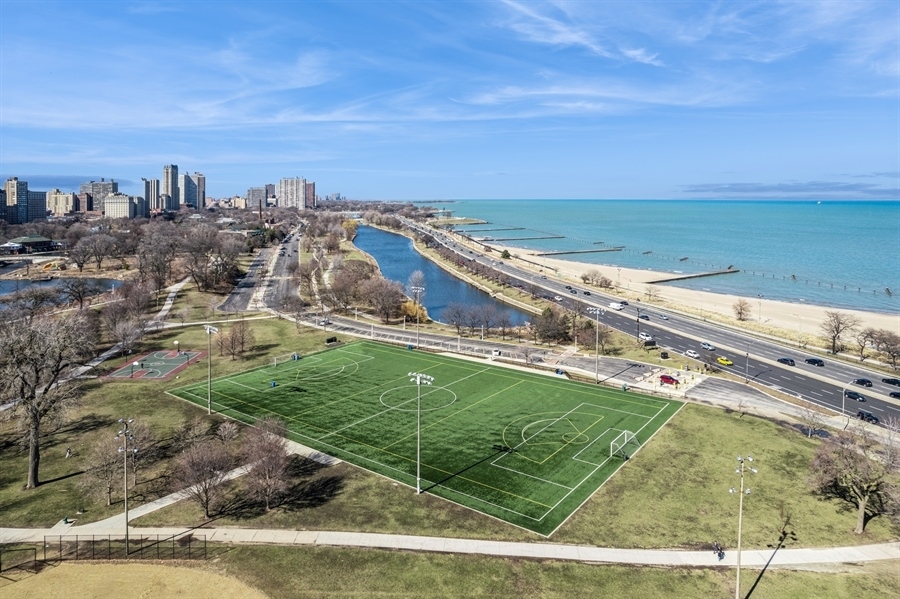 1555 N Dearborn Parkway Unit: 25AB