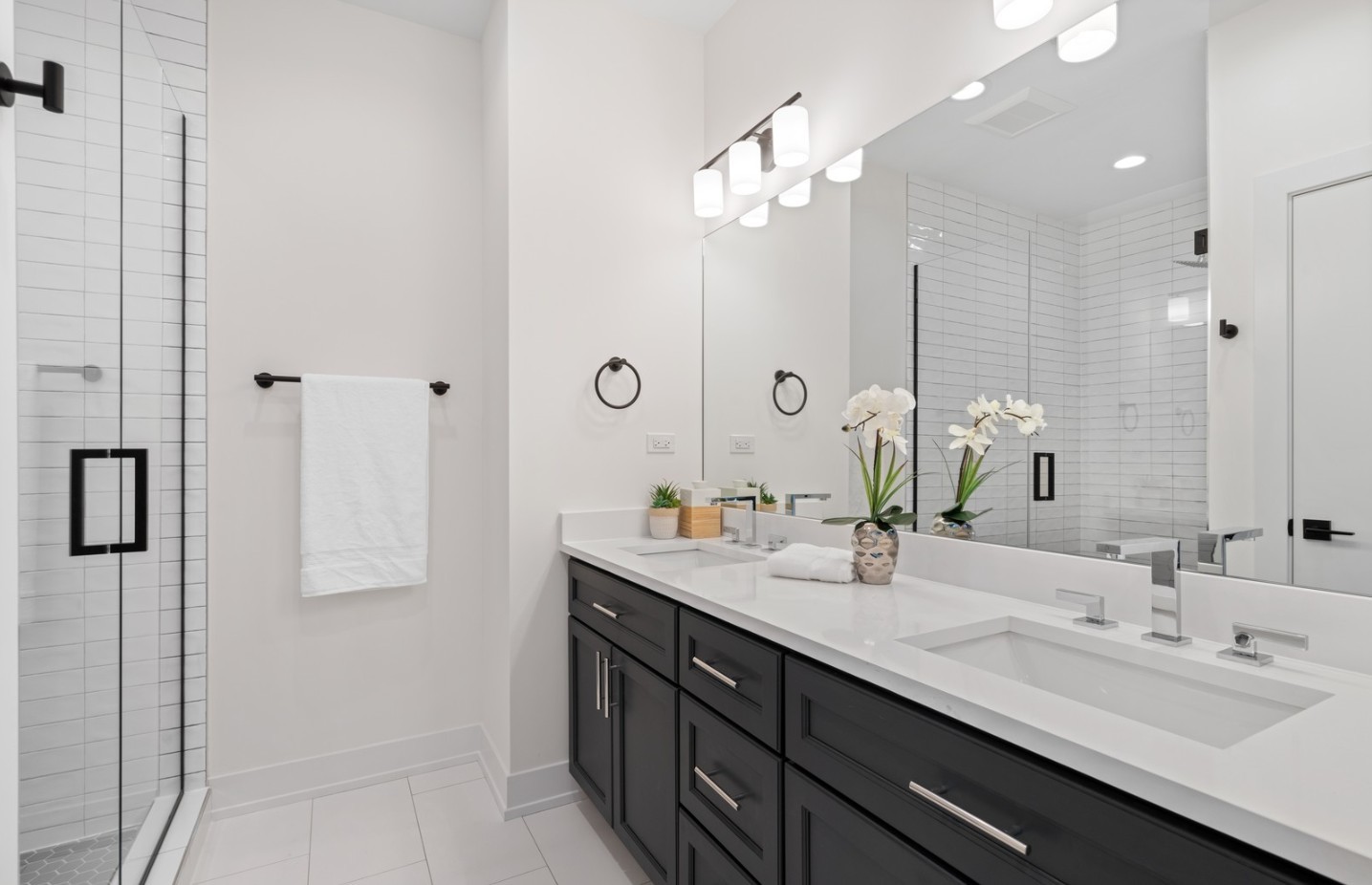 3335 N Sheffield Avenue Unit: 3N