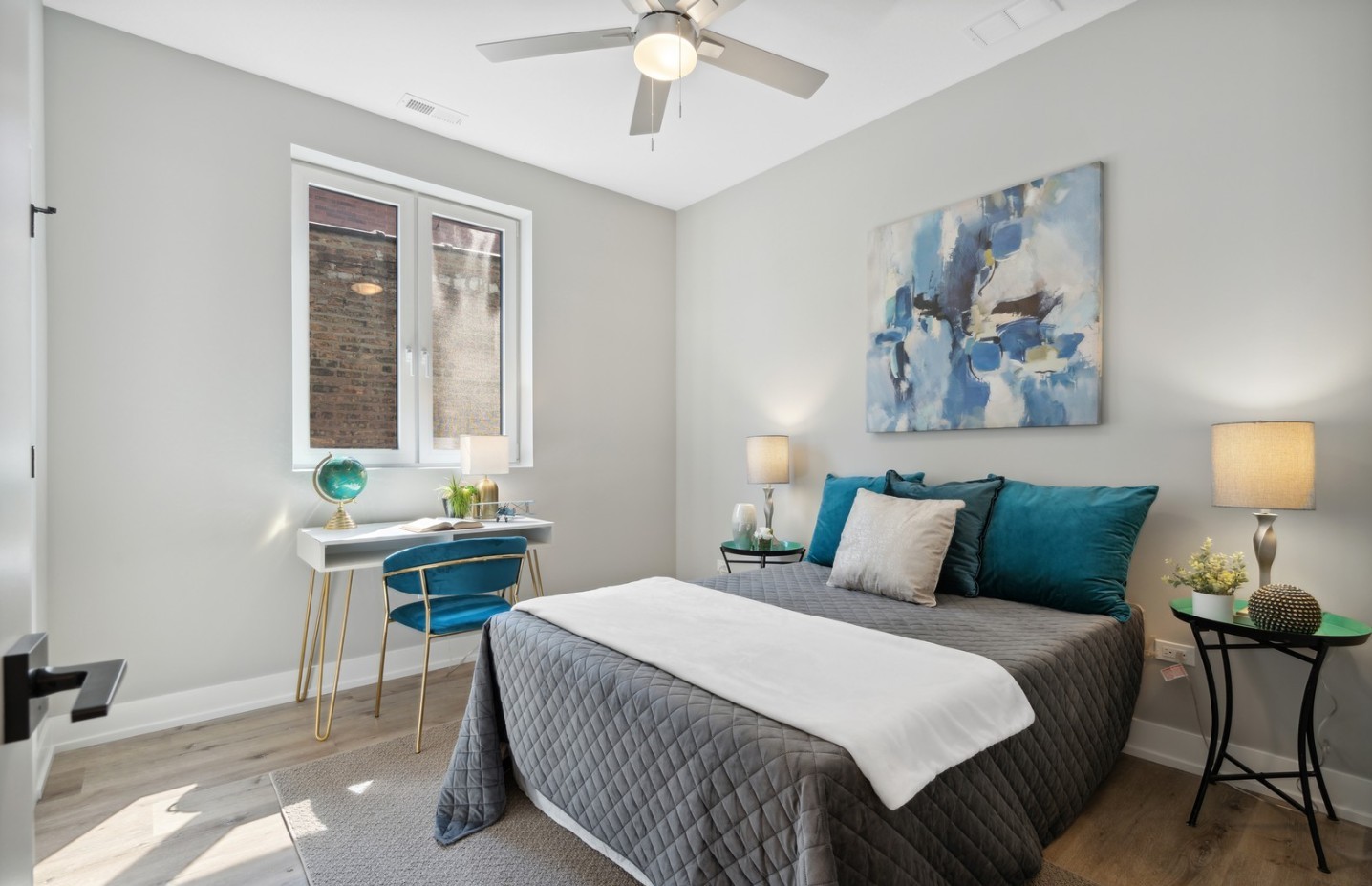 3335 N Sheffield Avenue Unit: 3N